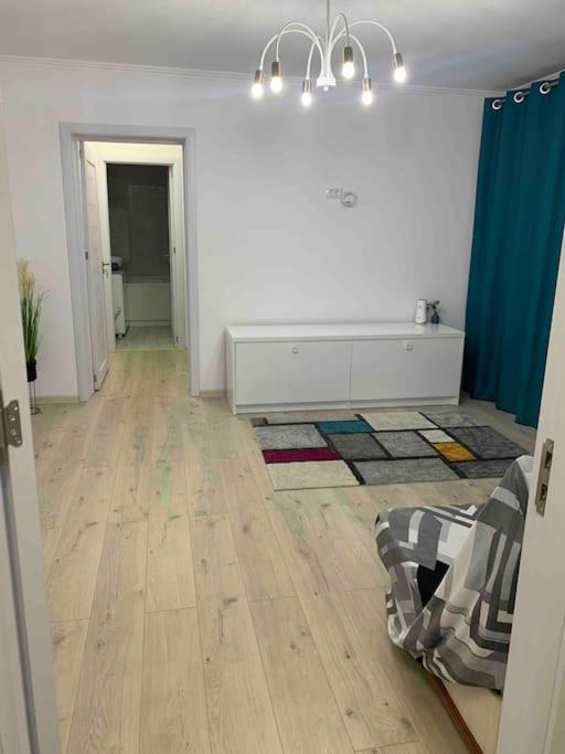 Apartament In Complex Rezidential Râmnicu Vâlcea Kültér fotó